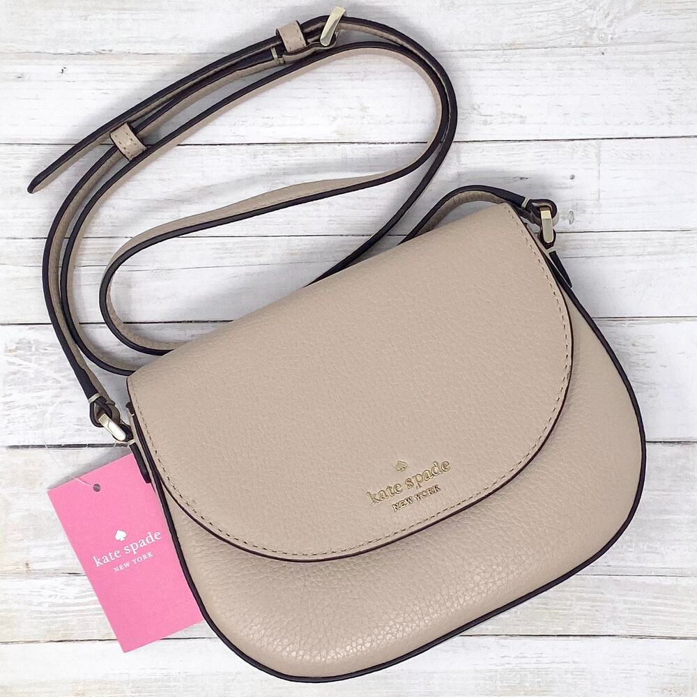 Kate Spade Leila Mini Flap Crossbody Purse in Warm Beige Leather wlr00396